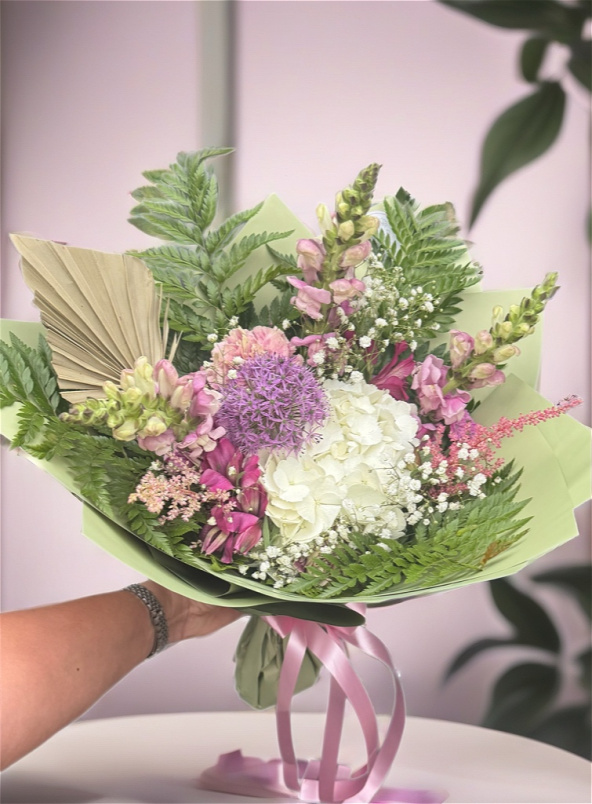 The Wild classics Bouquets | Wild Florist Choice bouquet