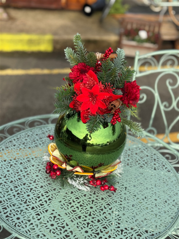 Christmas | Table bauble center piece