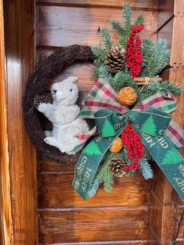 Christmas | Woodland Squirrel Christmas Wreath