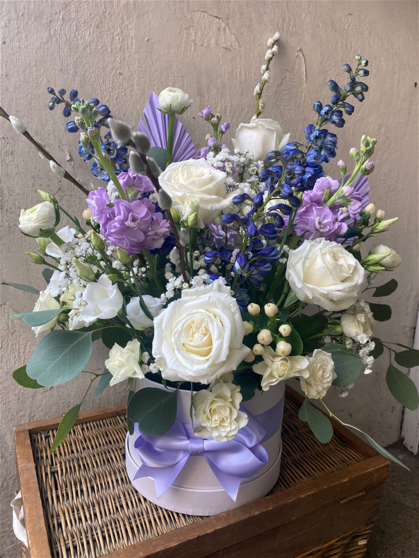 Arrangements | Faith Hat Box