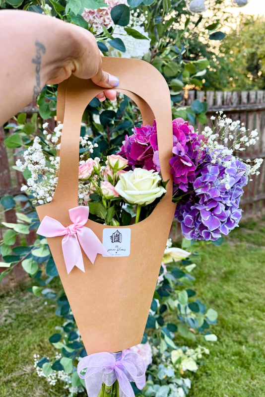 JB Forever Blooms By Nindy | Market Harborough | Events With The Flower Bar