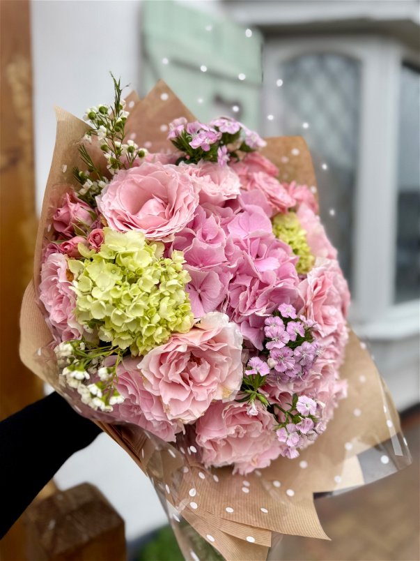 JB Hydrangeas Bouquets | Pink Whisper Bouquet