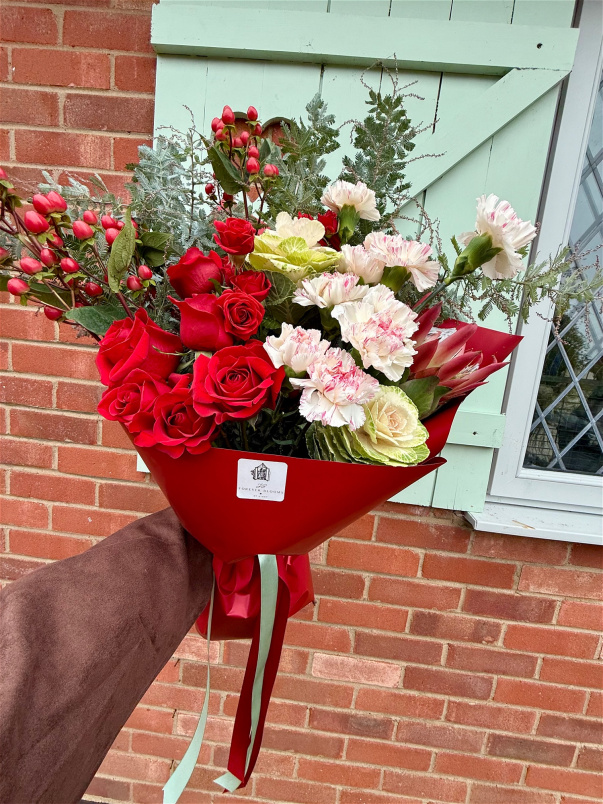 Christmas Festivities Bouquet | Red velvet bouquet