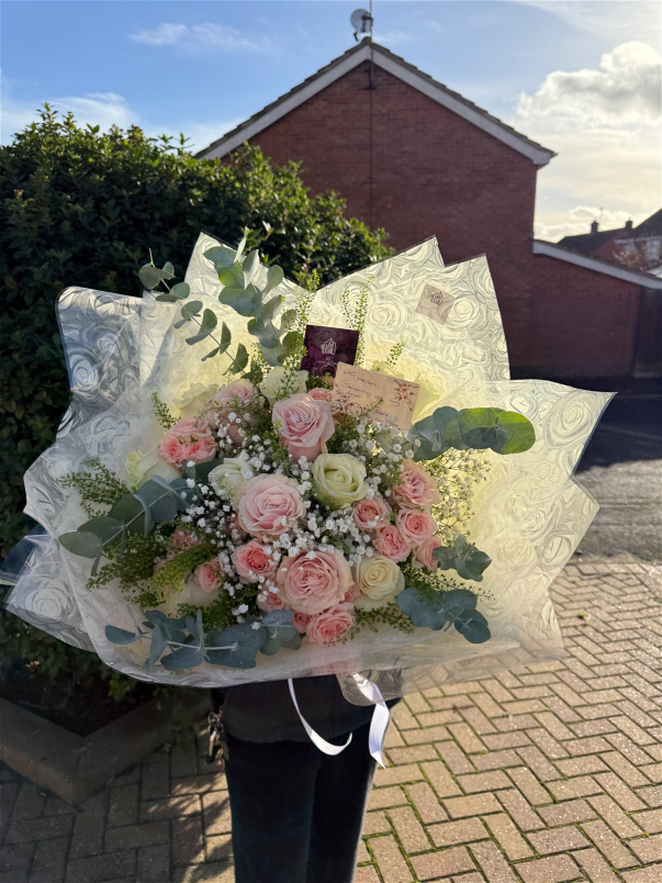 Festive Bouquets | Sympathy Bouquets | Grace Bouquet