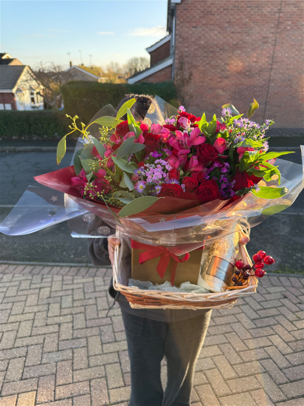 Festive Bouquets | Christmas Joy Hamper