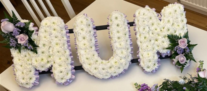 Tribute/Funeral flowers | MUM Tribute Letters