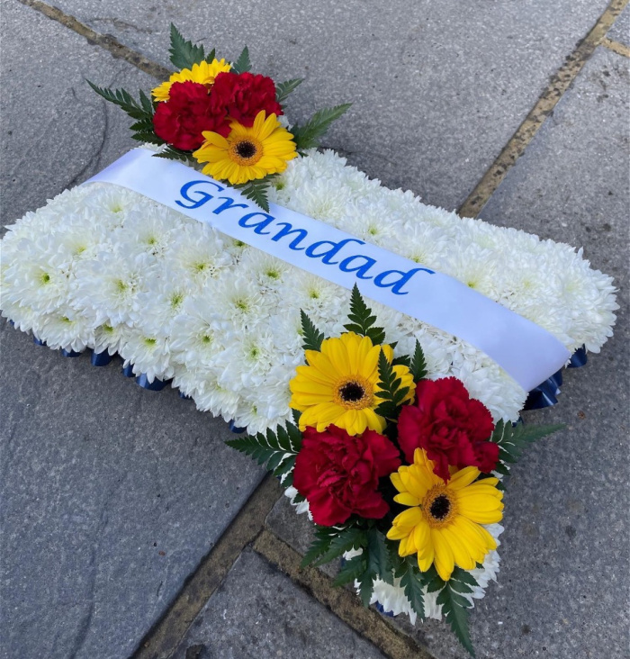 Tribute/Funeral flowers | Pillow tribute