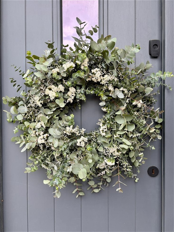Workshops | Foliage Wreath Workshop 05/12 at The Countryman Inn starts at 1800