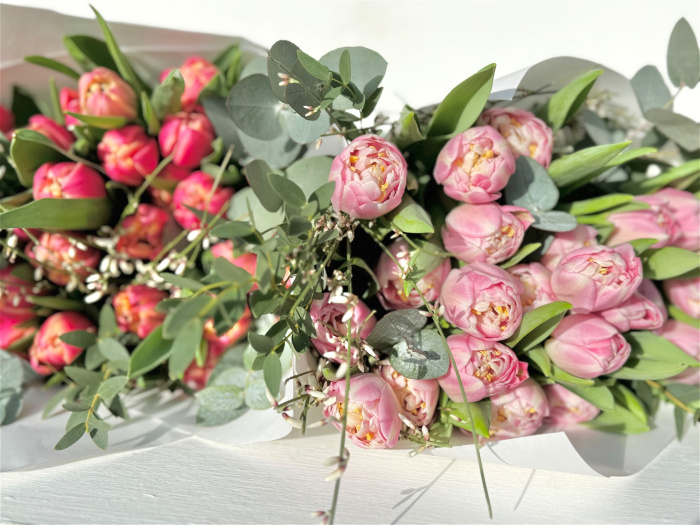 Bouquets | Mother's Day | Upsell gifts | Tulip wrap
