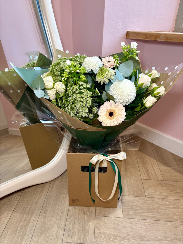 Fresh Flowers | Luxe White