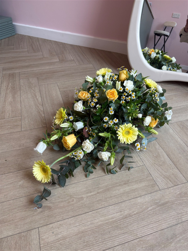 Funeral Flowers | Single Ended Spray