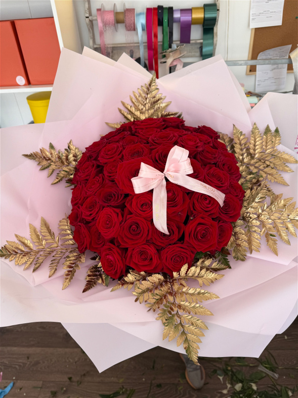 Bouquets | Classic Roses Bouquet