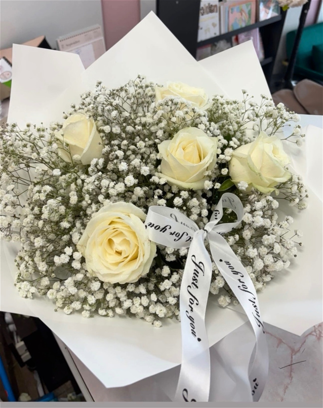 Bouquets | Cloud Embrace