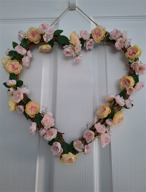 Artificial Flower Wreaths | Rose Heart