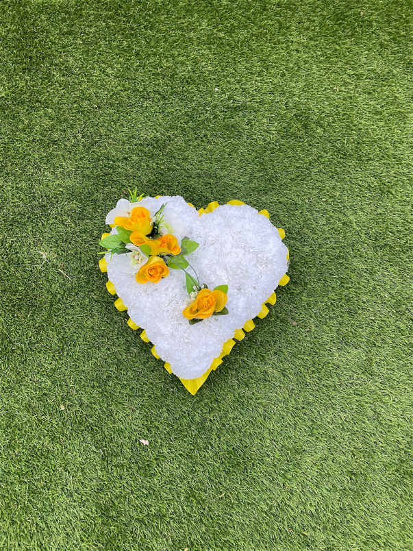 Arrangements | Heart tribute faux flowers