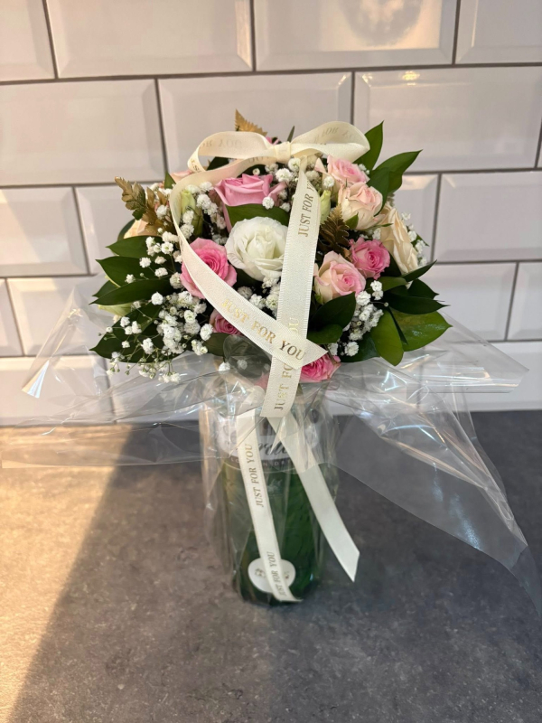 Lilyanns Flowers | Tamworth | Bespoke Flowers