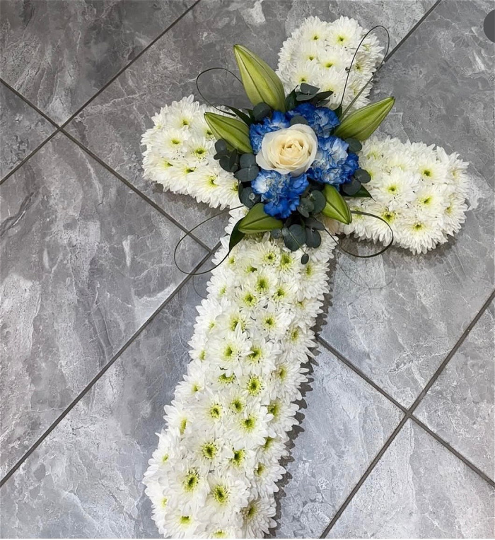 Funeral & Sympathy | Floral cross