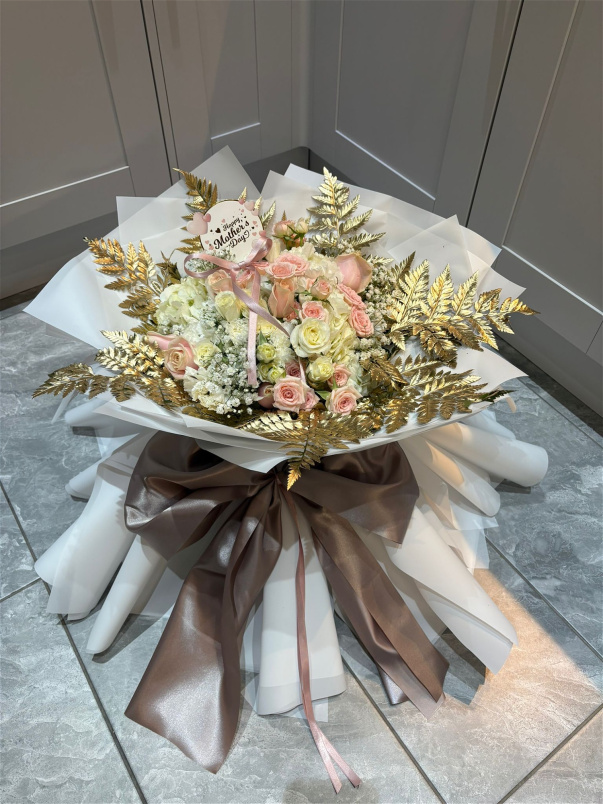 Bouquets | She’s Royal