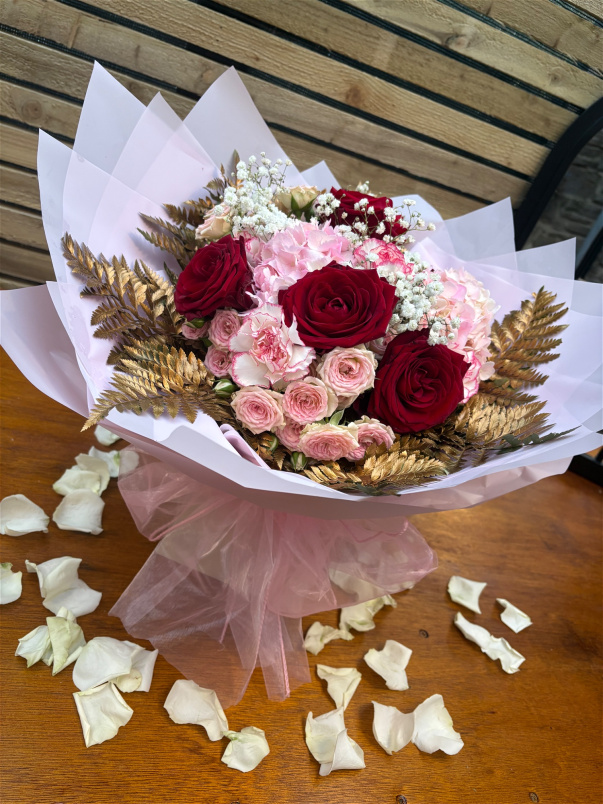 Valentine's Day | Boujee Valentines Day Bouquet