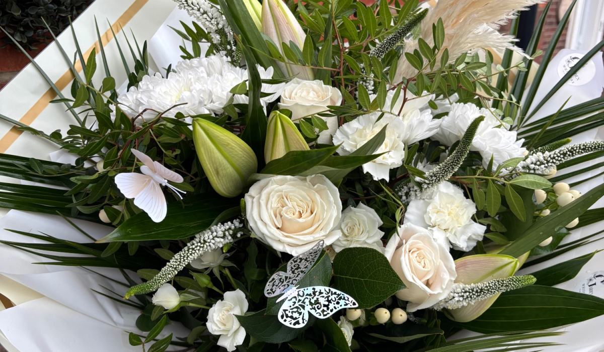 Garden Whispers Florist | Fareham | Home