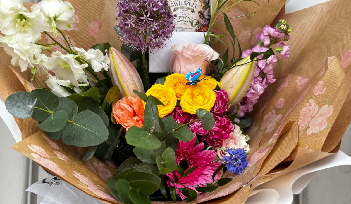 Garden Whispers Florist | Fareham | Home