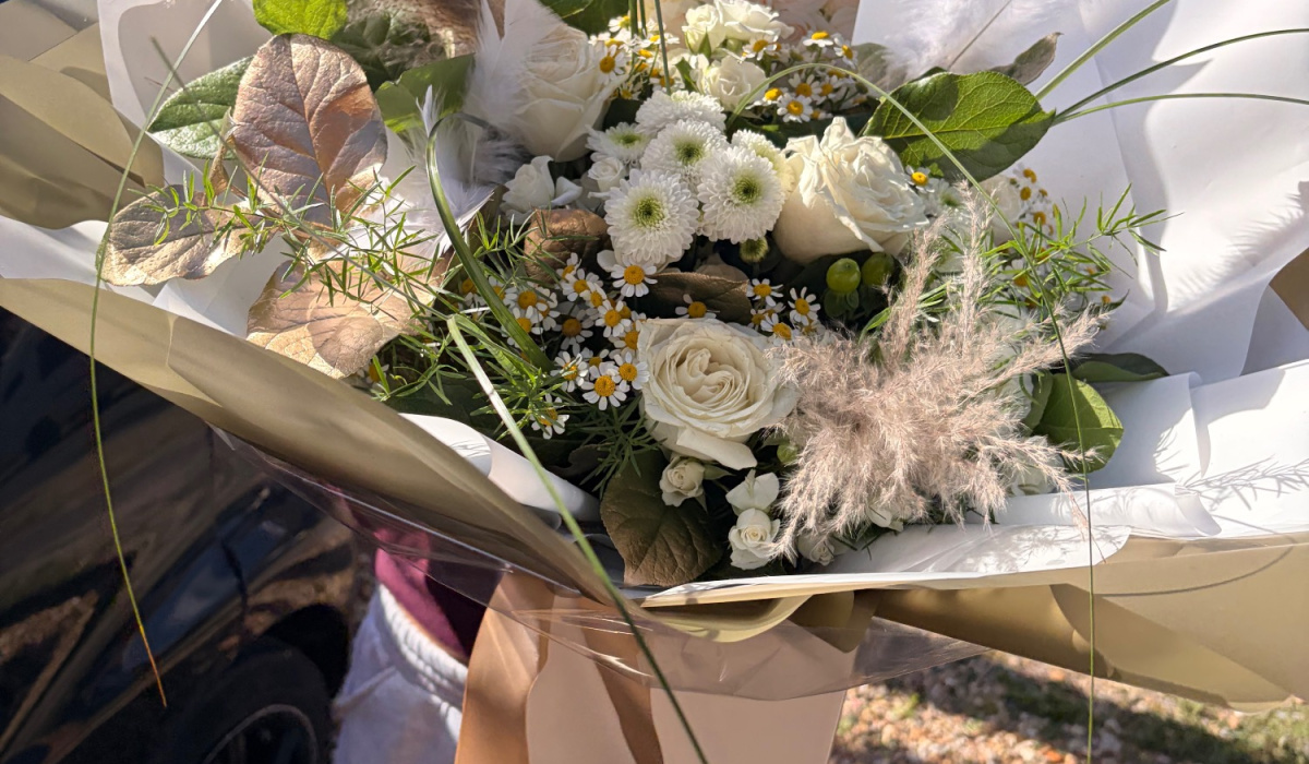 Garden Whispers Florist | Fareham | Home