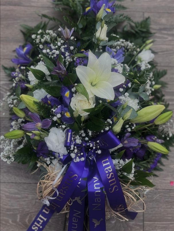 Funeral & Sympathy Flowers | Funeral Sheaf