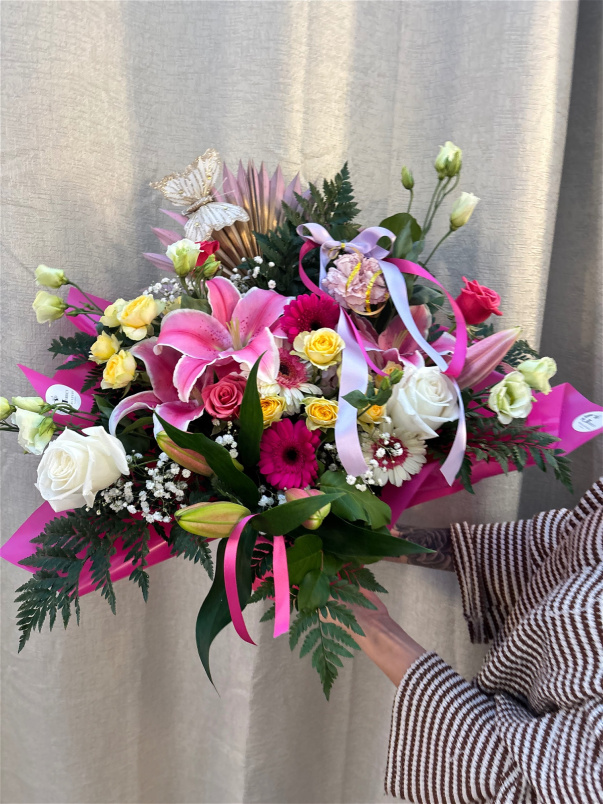 Every Day Bouquets | Hat Boxes | OTT Luxe Bouquets | Florist choice colourful Luxury OTT hat box