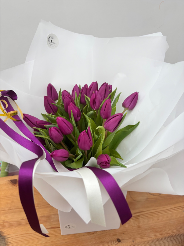 Every Day Bouquets | Seasonal tulips