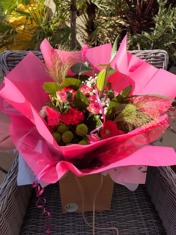 Every Day Bouquets | Whispers Of Hope - Breast Cancer Awareness Month