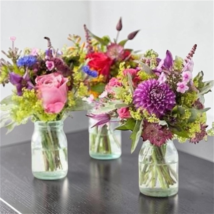 Arrangements | Mother's Day | Weddings | Wee Flowery Things (under £30) | Jam Jar