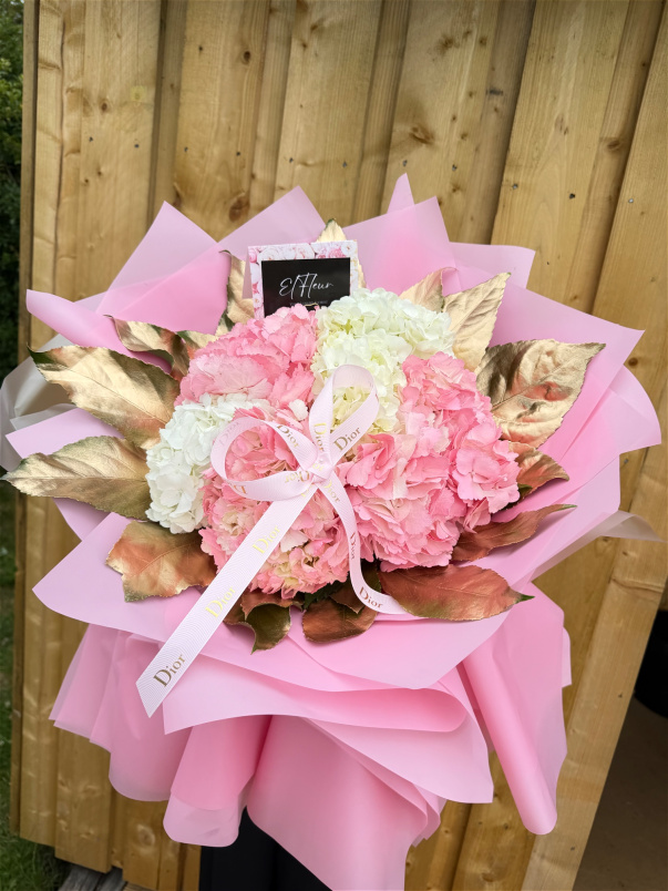 Bouquets | Hydrangea Cloud