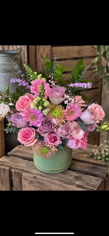 Anniversary/ I Love You | Arrangements | Birthday | Bouquets | Gifts | Hat Boxes | Hat Box Bouquet