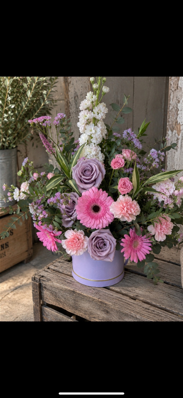Anniversary/ I Love You | Arrangements | Birthday | Bouquets | Gifts | Hat Boxes | Secret Garden Hat Box