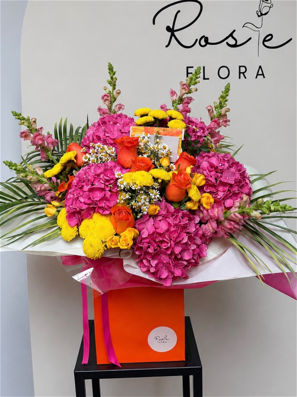 Hand-Tied Bouquets | Ellis