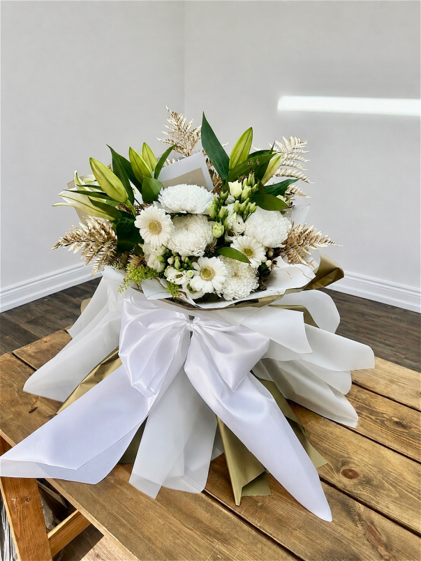 Bouquet Extras | Upsell gifts | Ruffled Skirt