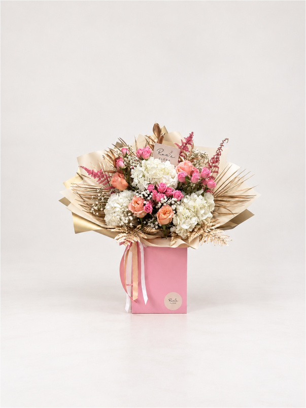 Hand-Tied Bouquets | LAURA