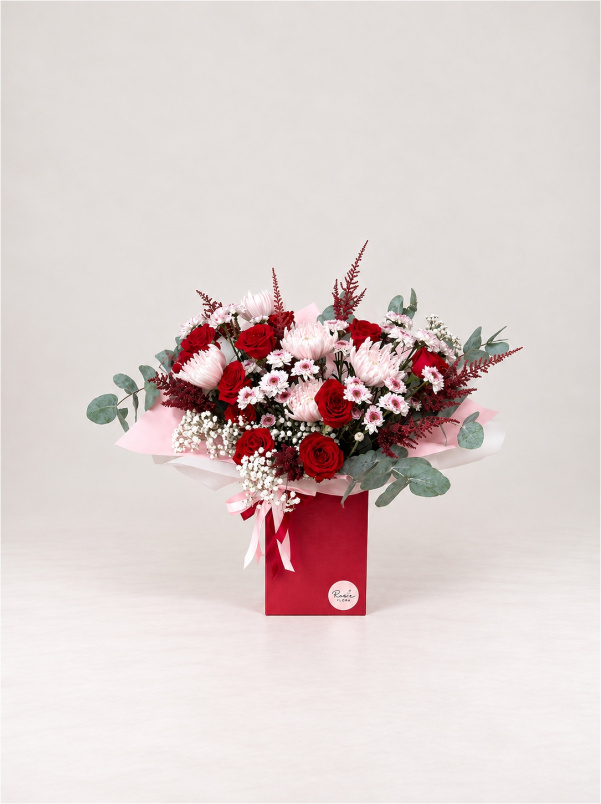 Hand-Tied Bouquets | Scarlett