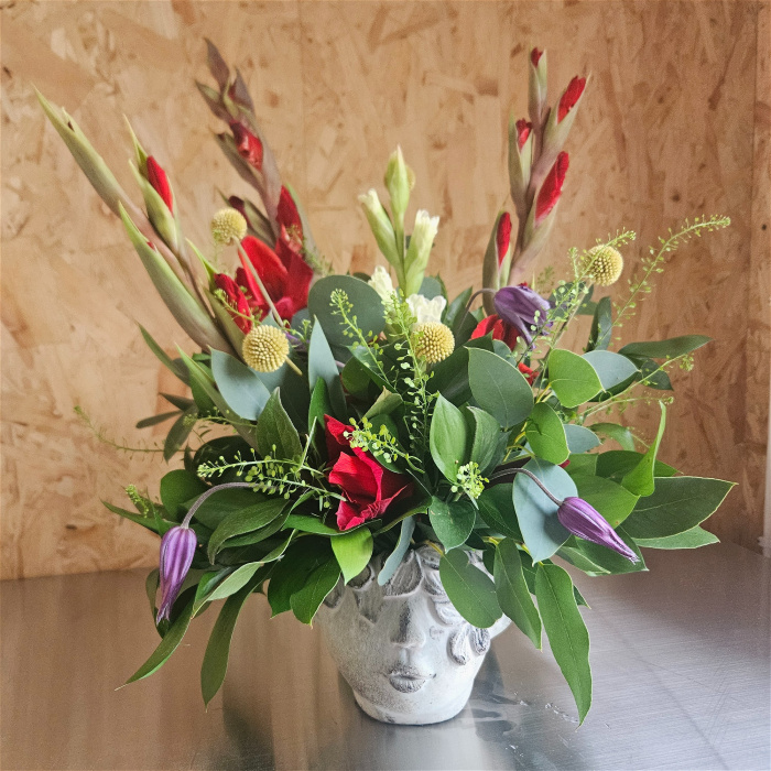 Sympathy Tributes | Statue Posy