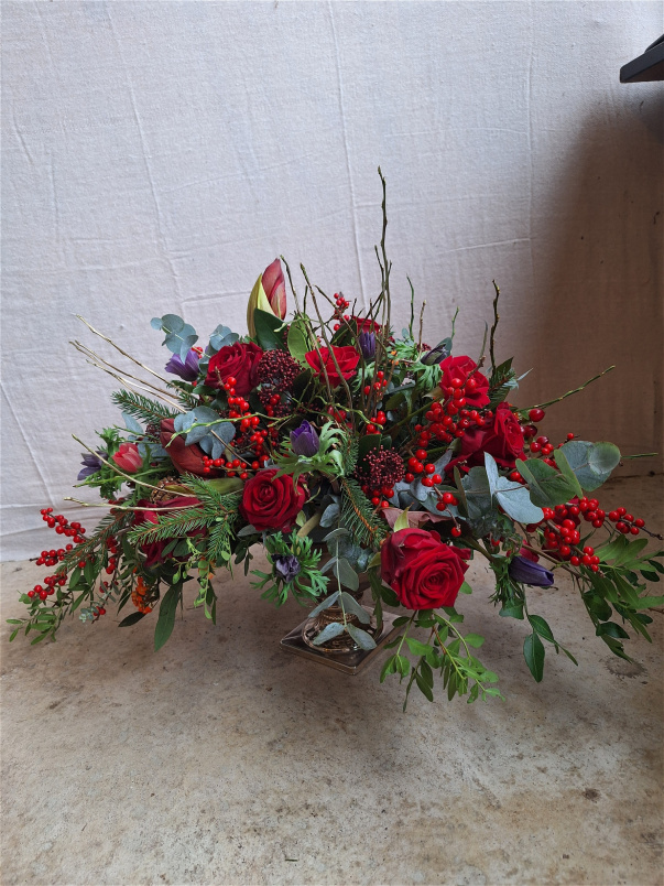 Arrangements | Christmas Shop | Gifts | Festive Centrepiece