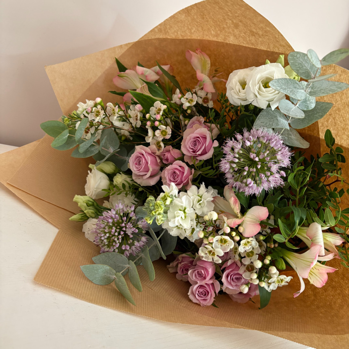 Arrange at Home Flowers | Vintage Pastels DIY Flower Box