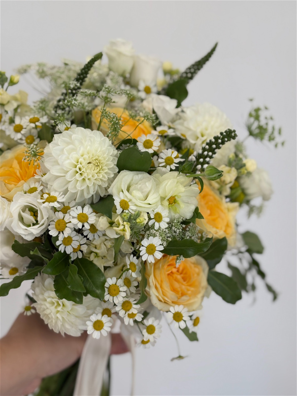 Wedding Flowers | Buttercup Cream Bridal Bouquet