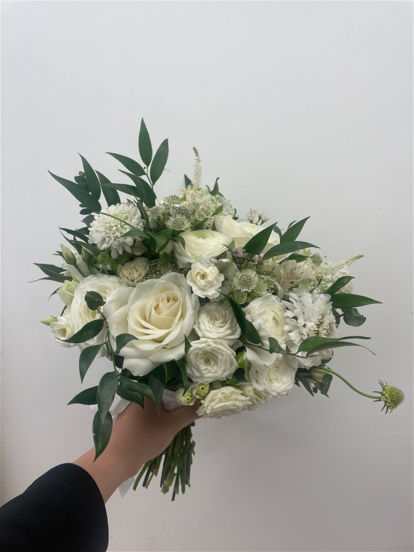 Wedding Flowers | Classic White Bridal Bouquet