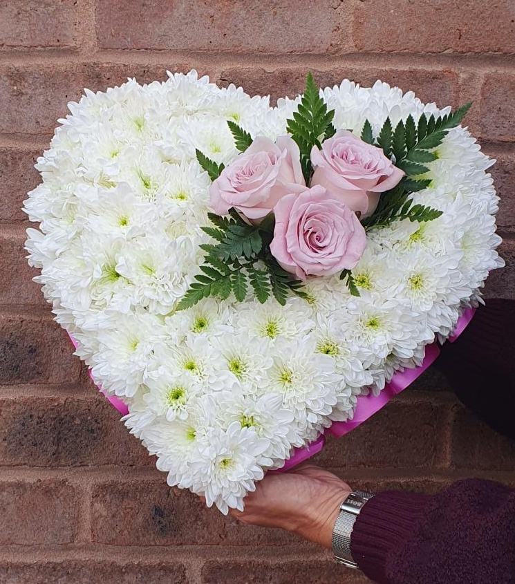 Flowers by Edi | Peterborough | Home