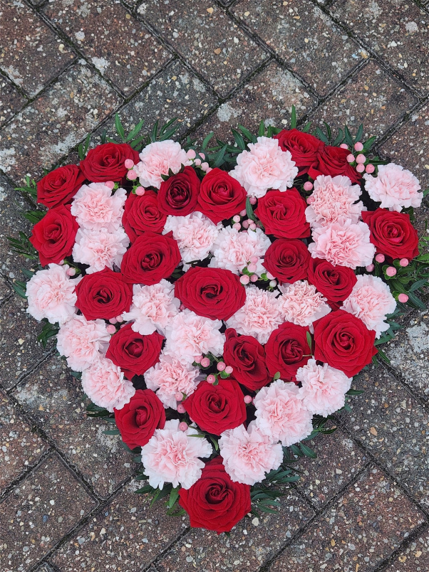 Funeral & Sympathy Flowers | Heart – Mixed Flowers
