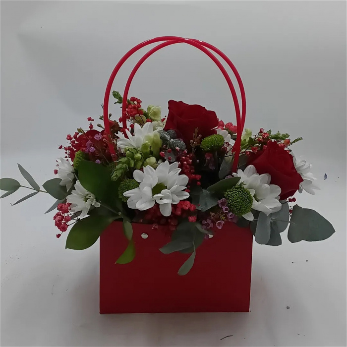 Bouquets | Flower Arrangements | Mothers Day | Valentine's Day | Radiant Red Handbag Arrangement