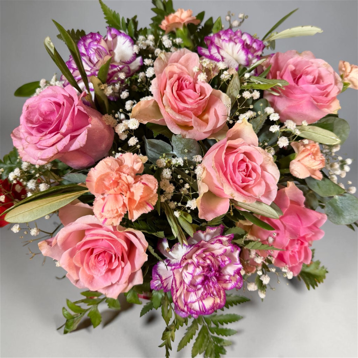 Arrangements | Funeral Flowers | Grave posy