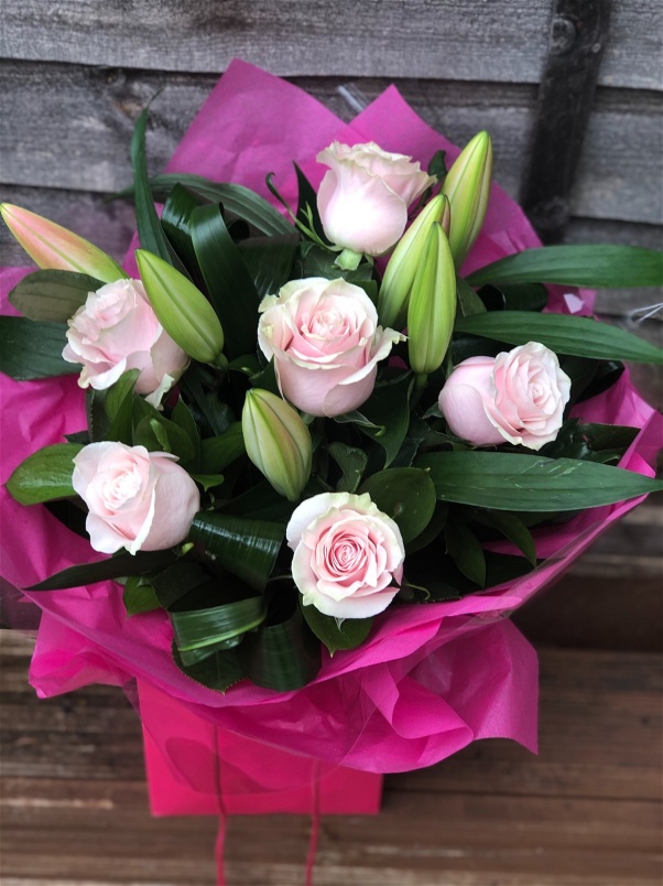 Bouquets | Gifts | Mother's Day | Rose and lily