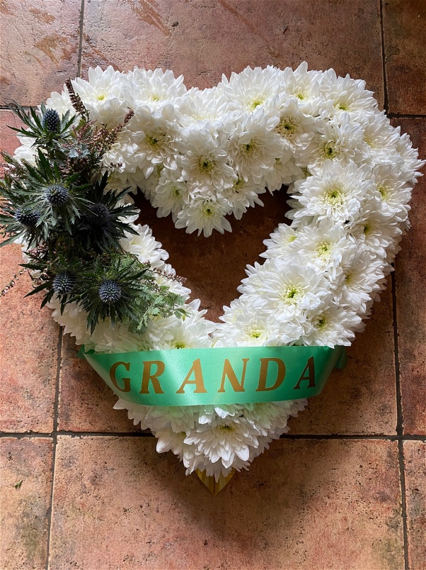 Hearts  | Thistle Spray On Open White Massed Heart