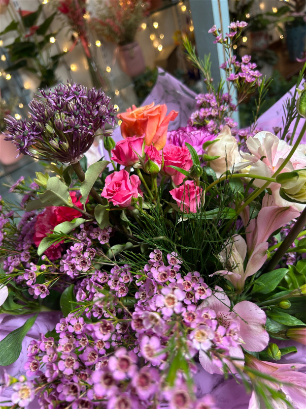 Boxed Hand-Ties  | Florist Choice ~ Boxed Hand-tie